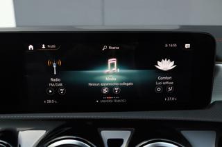 MERCEDES-BENZ CLA 220 usata, con Freno di stazionamento elettrico