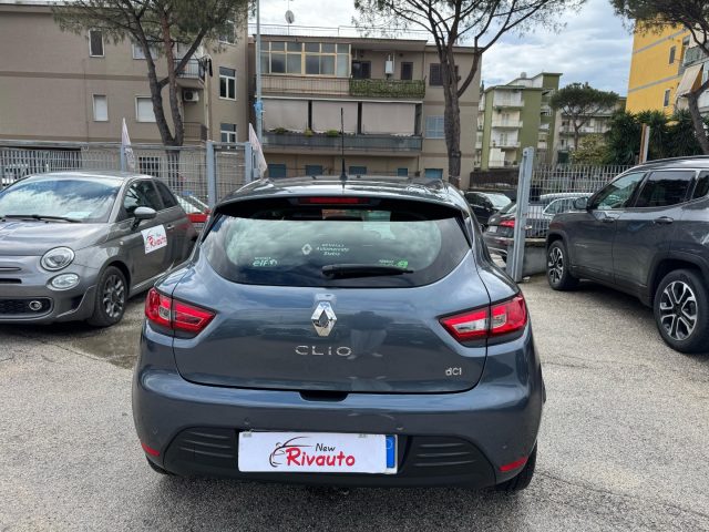RENAULT Clio usata, con Autoradio