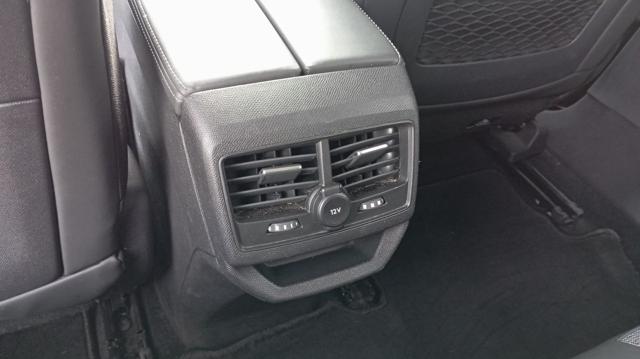 PEUGEOT 3008 usata, con Leve al volante