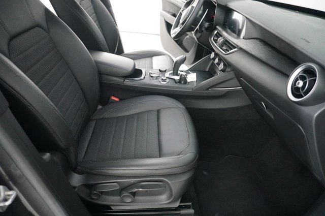 ALFA ROMEO Stelvio usata, con Chiusura centralizzata