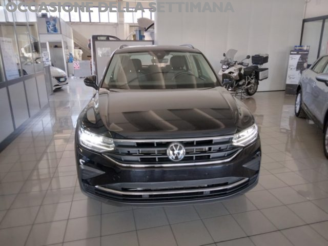 VOLKSWAGEN Tiguan usata, con Autoradio