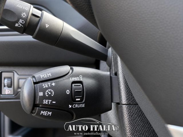 PEUGEOT 308 usata, con Interni in pelle