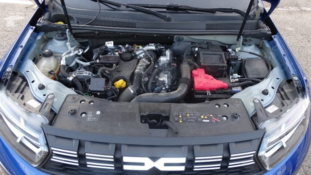 DACIA Duster usata, con Cruise Control