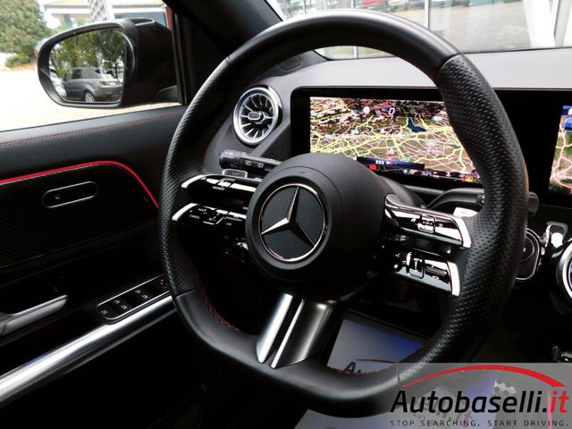 MERCEDES-BENZ GLA 180 usata, con Sensori di parcheggio posteriori