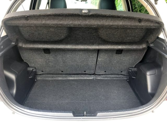TOYOTA Yaris usata, con Controllo trazione