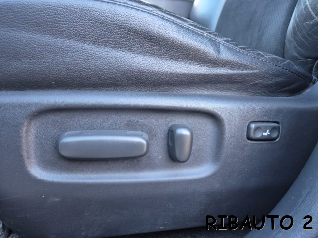 TOYOTA RAV 4 usata, con Alzacristalli elettrici
