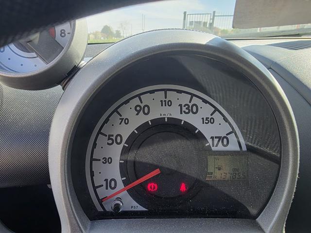 PEUGEOT 107 usata 11