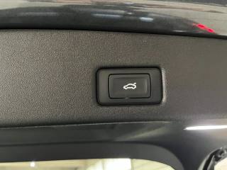 AUDI Q5 usata, con Volante in pelle