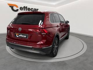 VOLKSWAGEN Tiguan usata, con Autoradio