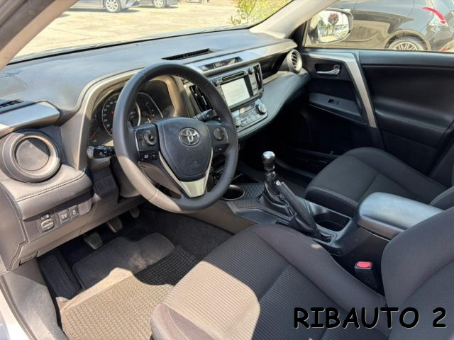 TOYOTA RAV 4 usata, con Servosterzo