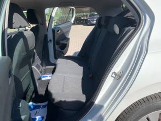 VOLKSWAGEN Golf usata, con Servosterzo