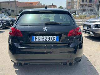 PEUGEOT 308 usata, con Autoradio