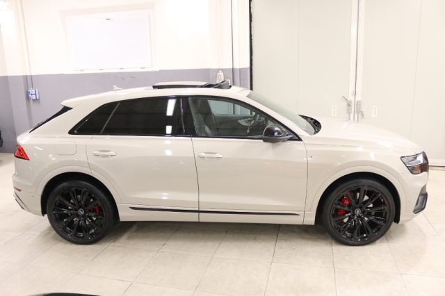 AUDI Q8 usata, con Climatizzatore