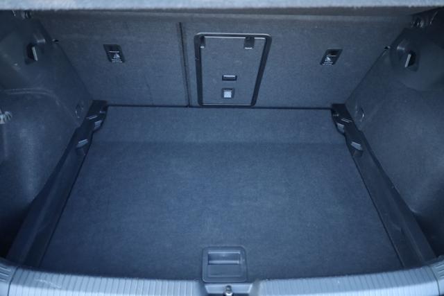 VOLKSWAGEN Golf usata, con Adaptive Cruise Control