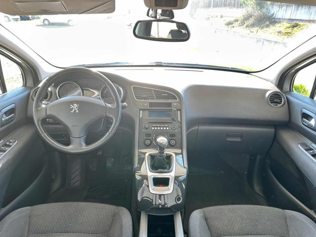 PEUGEOT 5008 usata, con Chiusura centralizzata