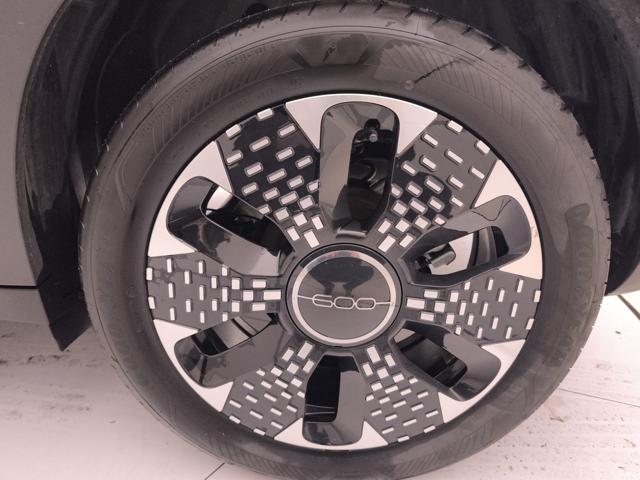 FIAT 600 usata, con Portellone posteriore elettrico