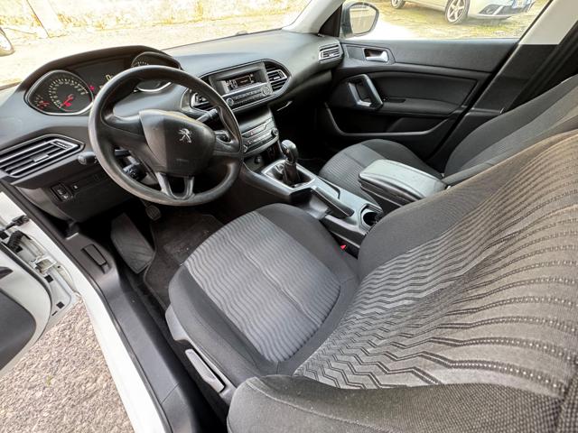 PEUGEOT 308 usata, con Controllo automatico clima