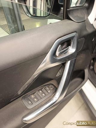 PEUGEOT 2008 usata 17