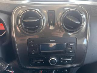 DACIA Sandero usata, con Autoradio digitale