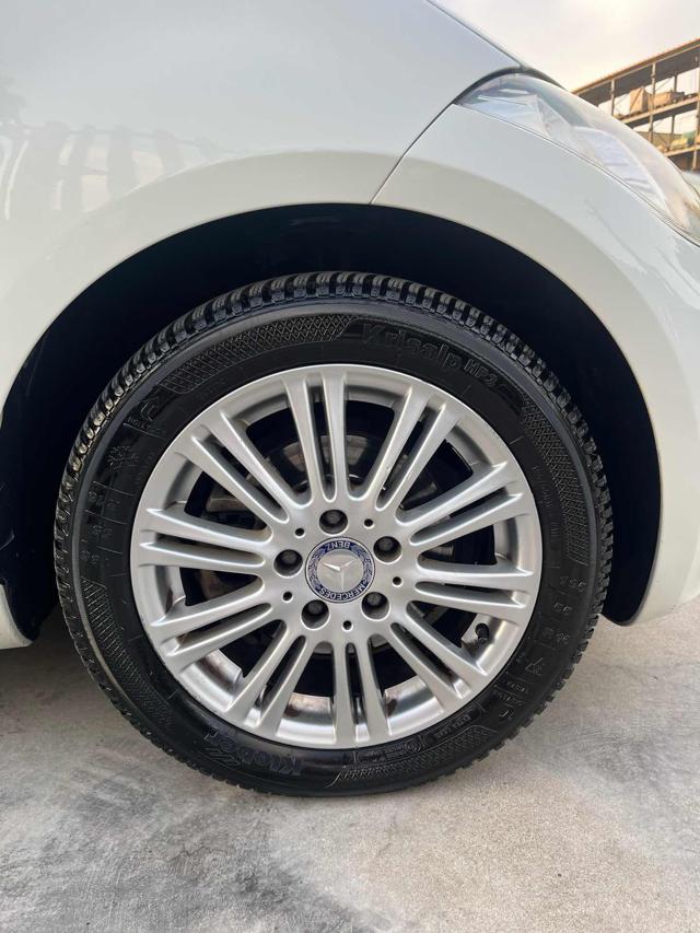 MERCEDES-BENZ A 180 usata, con ESP