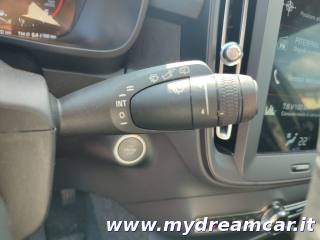 VOLVO XC40 usata, con Autoradio digitale