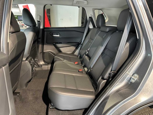 NISSAN X-Trail usata, con Cruise Control