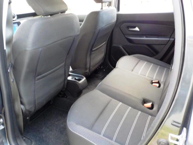 DACIA Duster usata, con Sedile posteriore sdoppiato