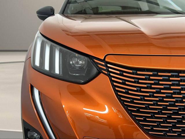 PEUGEOT 2008 usata, con Volante multifunzione