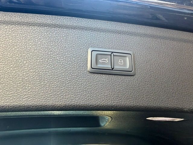 AUDI Q5 usata, con Regolazione elettrica sedili