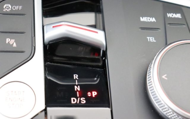 BMW 318 usata, con Touch screen