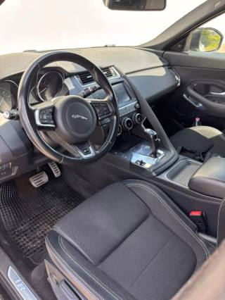 JAGUAR E-Pace usata, con Chiusura centralizzata