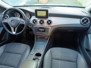 MERCEDES-BENZ GLA 200 usata, con Fari bi-xeno