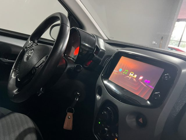 TOYOTA Aygo usata, con Chiusura centralizzata