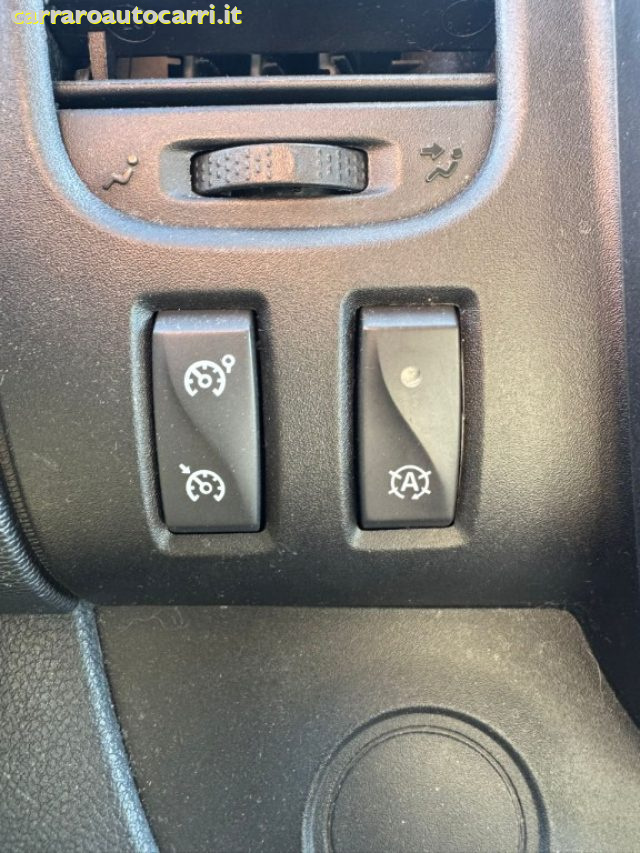 OPEL Vivaro usata, con Volante in pelle