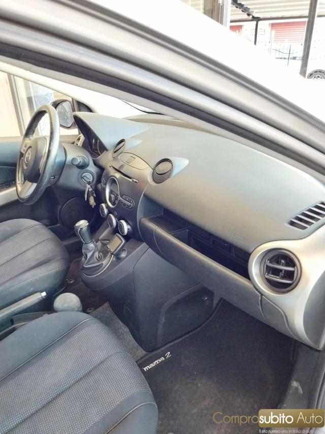 MAZDA 2 usata 16