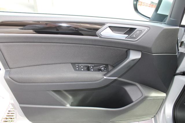 VOLKSWAGEN Touran usata, con Cerchi in lega