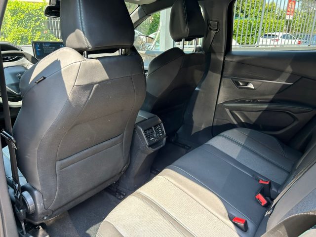 PEUGEOT 3008 usata, con Sistema di navigazione