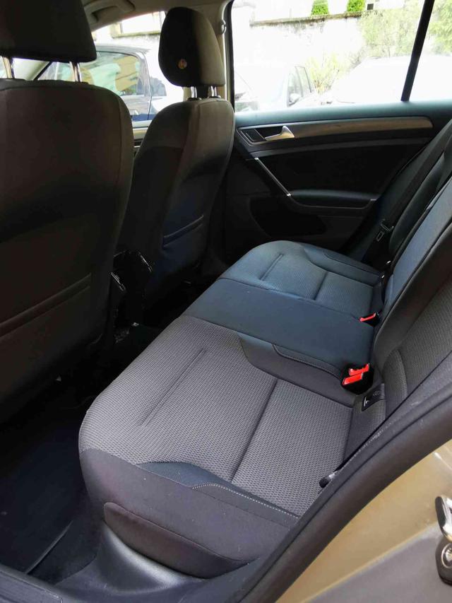 VOLKSWAGEN Golf usata, con Fendinebbia