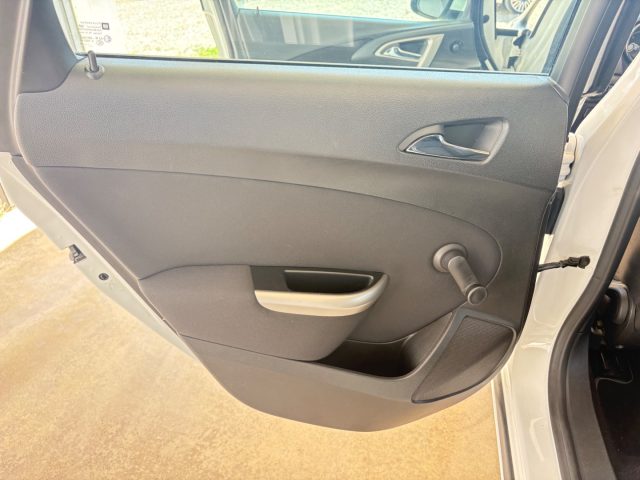 OPEL Astra usata, con Bluetooth