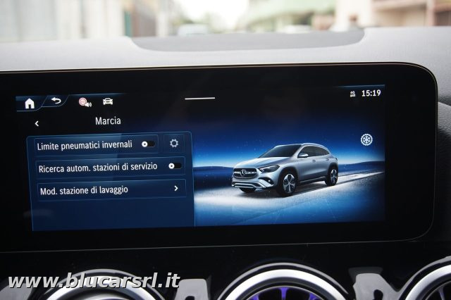 MERCEDES-BENZ GLA 200 usata, con Head-up display