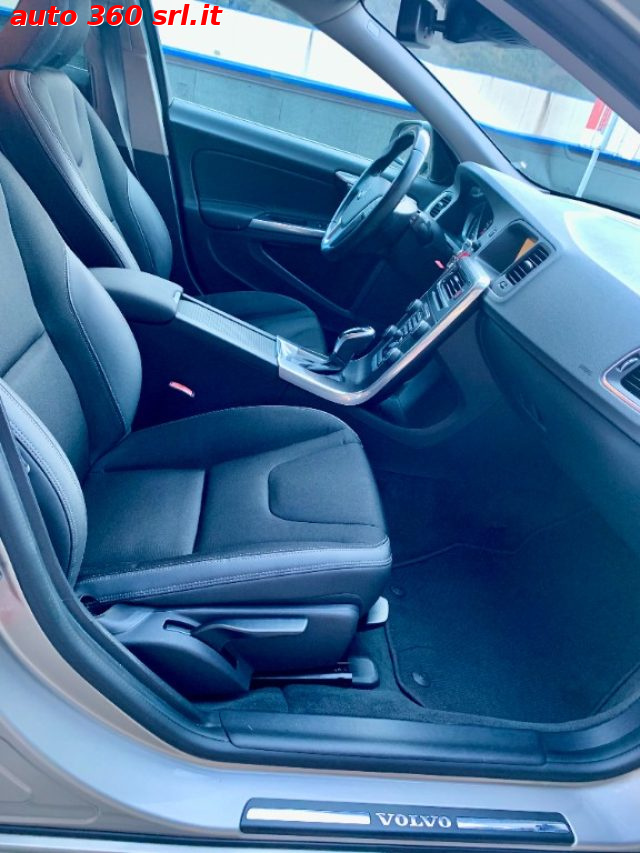 VOLVO V60 usata, con Fari Xenon