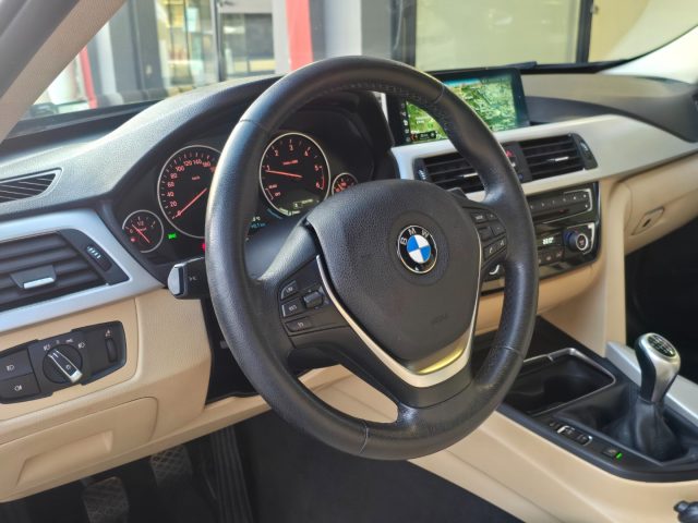 BMW 318 usata, con Sistema di parcheggio automatico