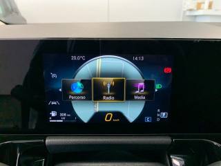 MERCEDES-BENZ GLA 180 usata, con Bracciolo