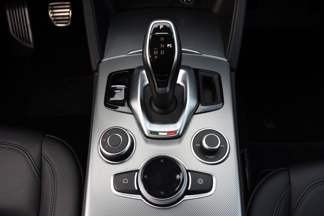 ALFA ROMEO Stelvio usata, con Park Distance Control