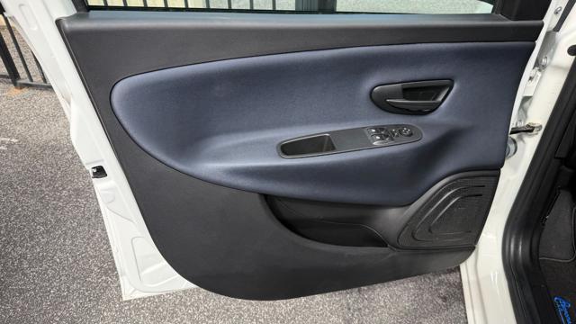 LANCIA Ypsilon usata, con Sedile posteriore sdoppiato