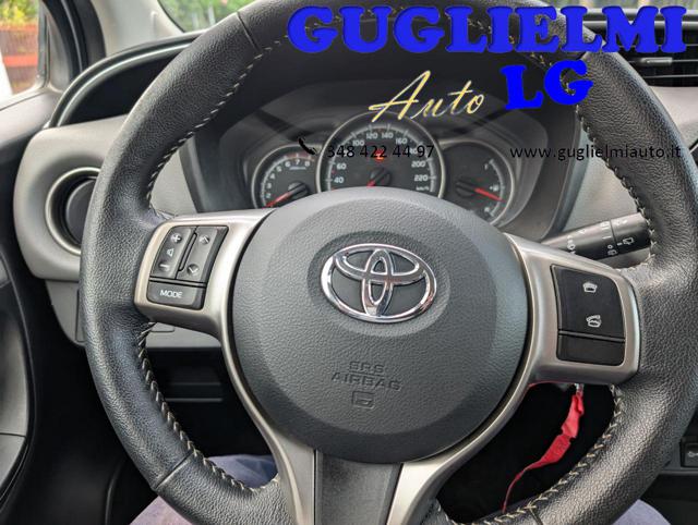 TOYOTA Yaris usata 22