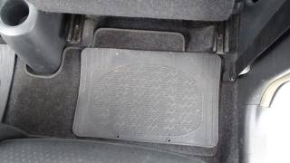 TOYOTA Yaris usata 76