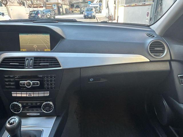 MERCEDES-BENZ C 220 usata, con Fari LED
