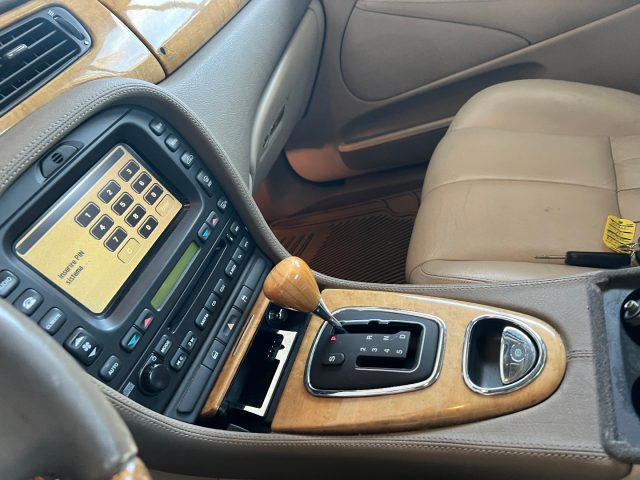 JAGUAR S-Type usata, con Boardcomputer