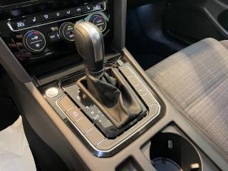VOLKSWAGEN Passat Variant usata, con Interni in pelle